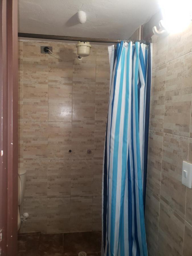 Hostal Hollywood Inn リオネグロ エクステリア 写真