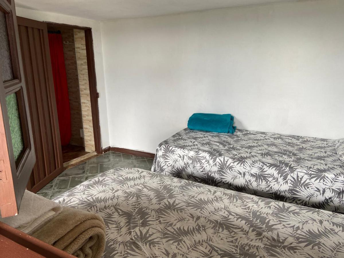 Hostal Hollywood Inn リオネグロ エクステリア 写真